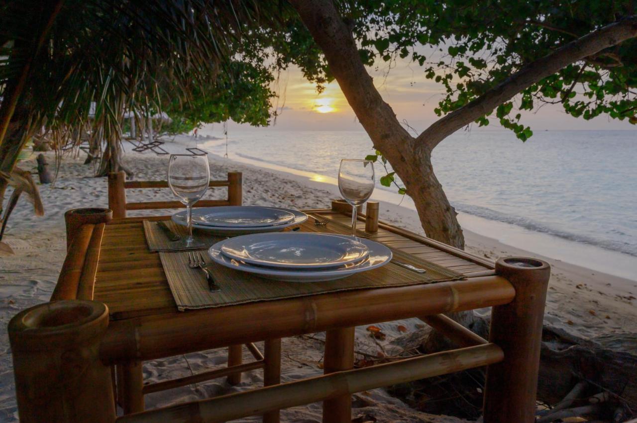 Готель Ecoboo Maldives Thinadhoo  Екстер'єр фото